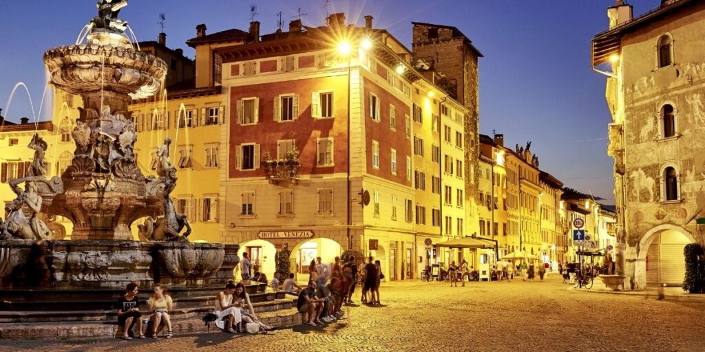 piazza duomo a trento